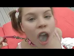MILF procace teaches un giovane brunetta come bella gnocca xxx a cook e poi alcuni
