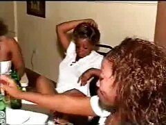 Tutte le ragazze della quota domestica del orgasmo femminile xxx pollo